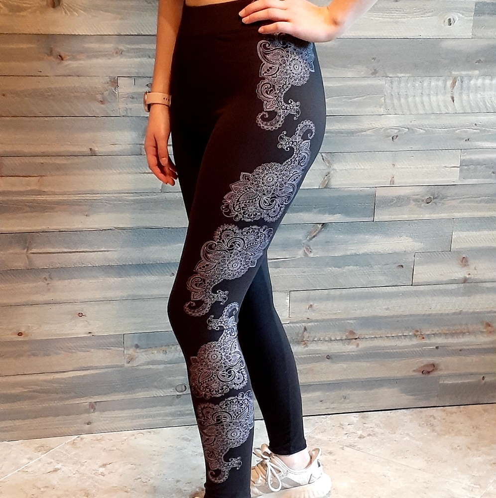 Rue 21 Floral Leggings